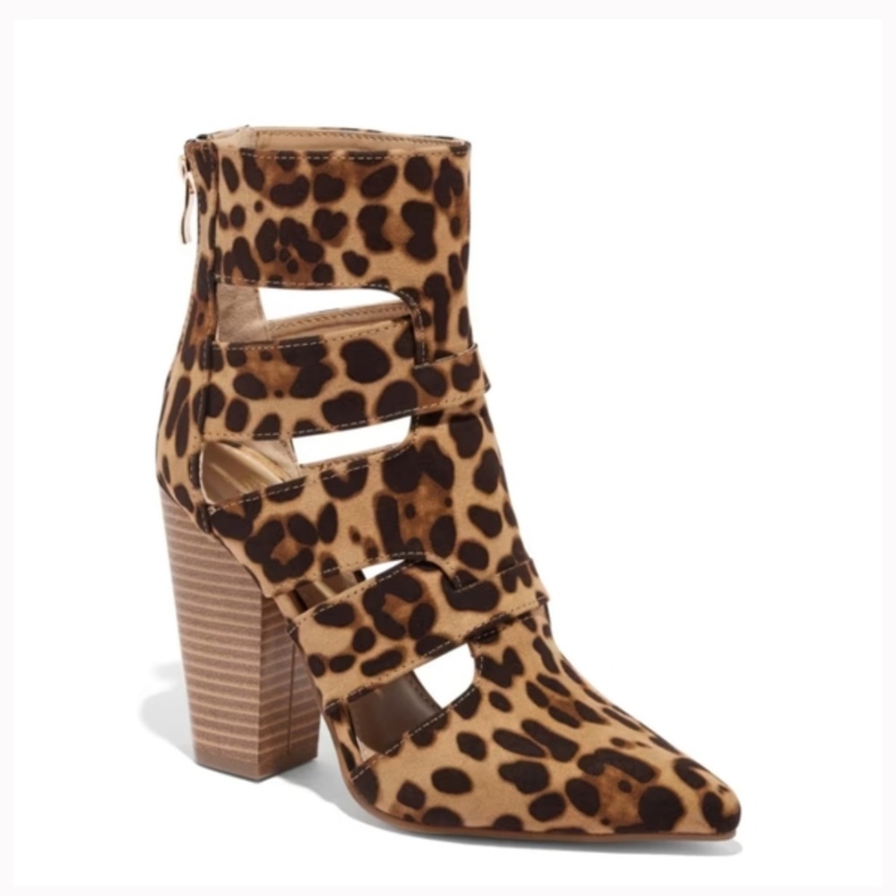 New York & Company Leopard Cutout Booties • Size 9